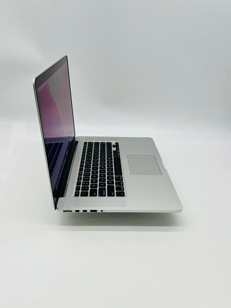 Apple MacBook Pro 15β Retina Quad Core i7/16GB RAM Laptop π»