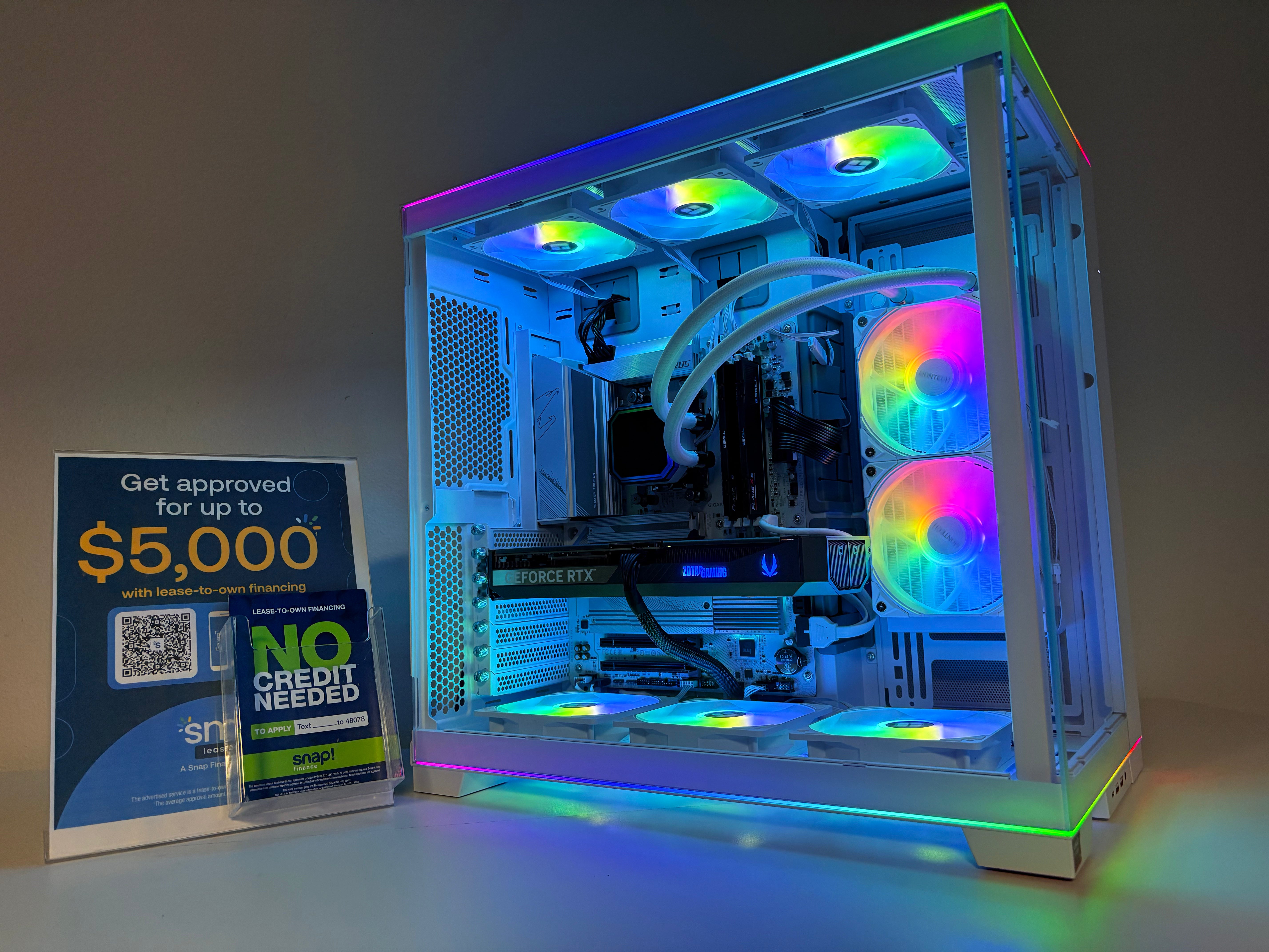 Gaming PC Ryzen 7/32GB RAM/2TB RTX 5070 GPU