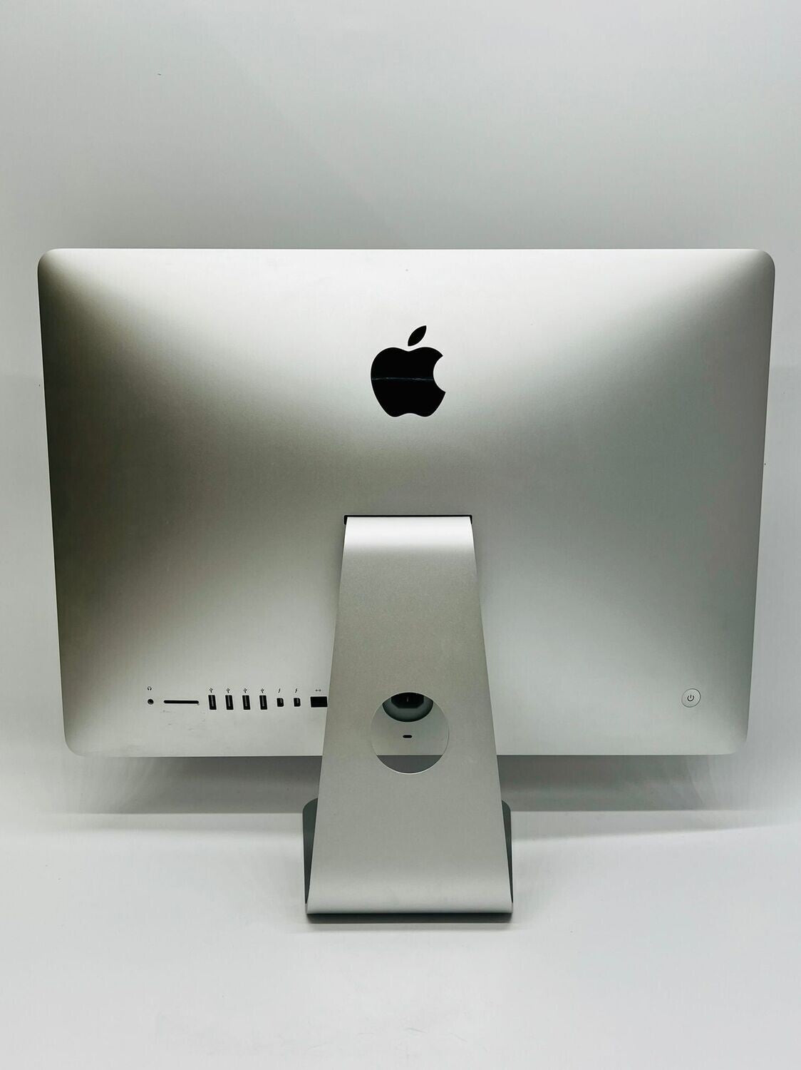 Pre-Owned iMac 21.5” Slim i3 Intel Quad Core Desktop