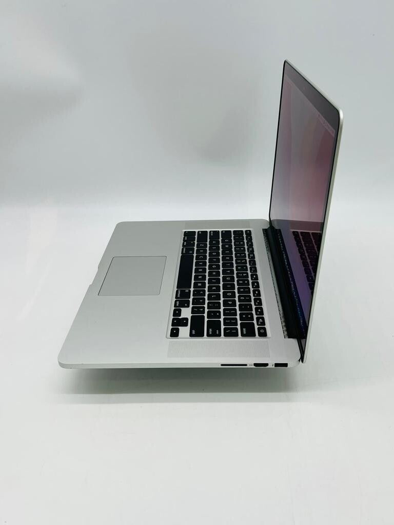 Apple MacBook Pro 15” Retina Quad Core i7/16GB RAM Laptop 💻